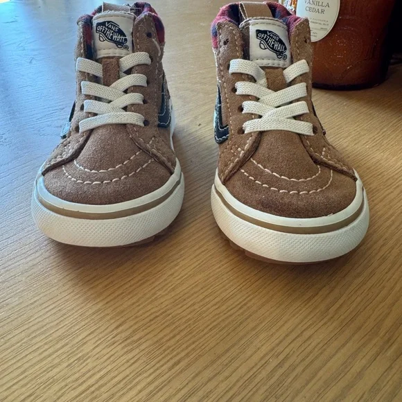 NWOT Vans Kids High-Top Sneakers with Plaid Accent